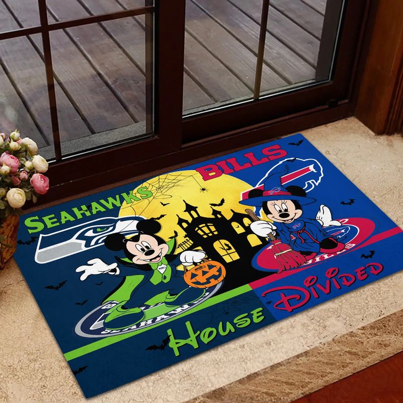 Seahawks Bills MM Halloween Teams House Divided Doormat